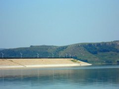 雷達(dá)水位計(jì)監(jiān)測(cè)系統(tǒng)，實(shí)時(shí)監(jiān)測(cè)水庫(kù)水位